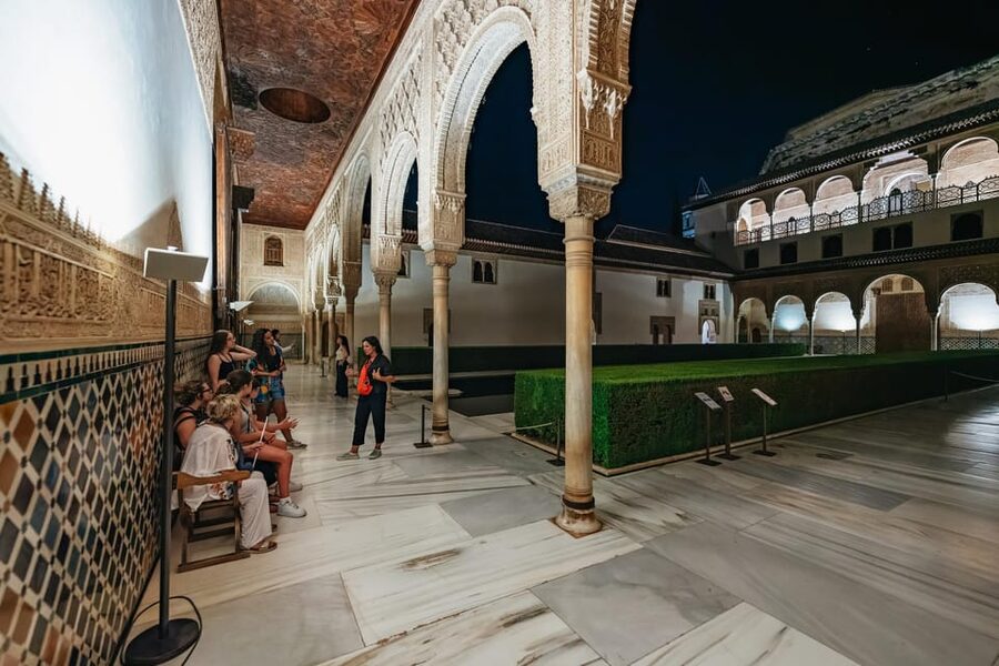 Granada: Alhambra and Nasrid Palaces Guided Tour at Night - Inside the Nasrid Palaces After Dark: Courtyards, Geometry, and Wood Ceilings