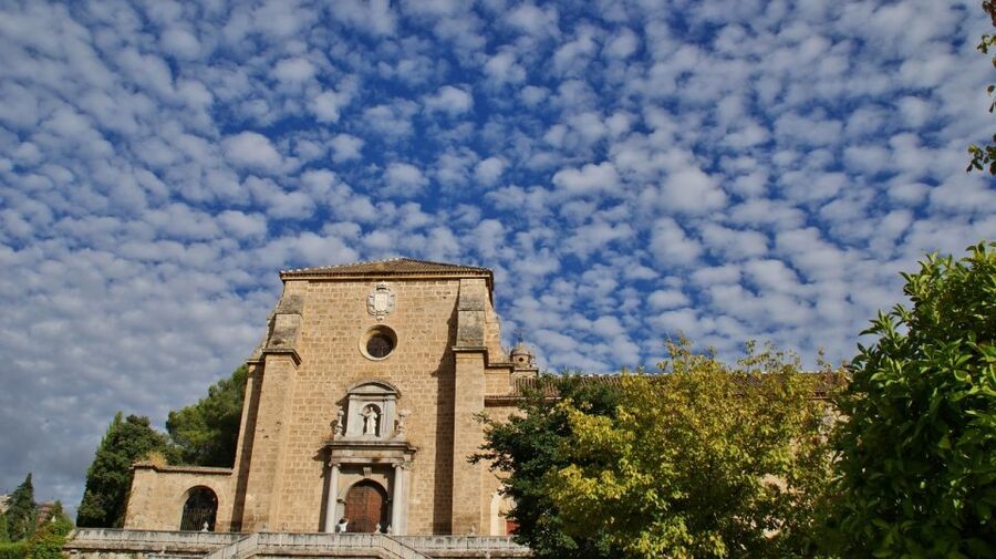 Granada: Alhambra, Cathedral & Royal Chapel Tour w/ Tickets - Quick checklist before you go