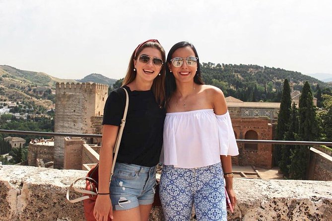 Granada: Alhambra Comlex + Nasrid Palaces + Alcazaba Guided Tour - Alcazaba fortress time (optional, but often worth it)