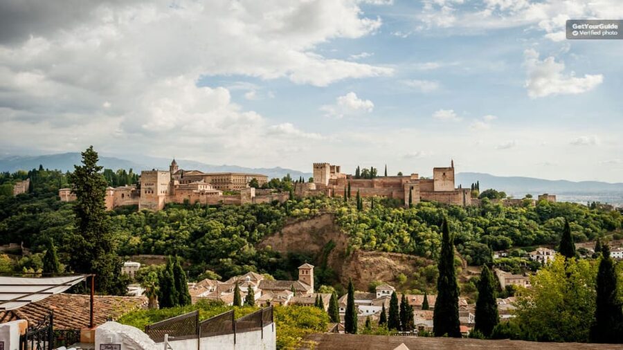 Granada: Alhambra Gardens and Generalife Ticket - Charles V Palace and the Bath of the Mosque: two different vibes in one ticket