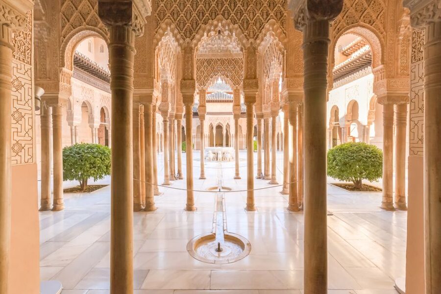 Granada: Alhambra, Generalife & Albaicin Private Tour - Generalife (about 45 minutes): gardens first, then perspective