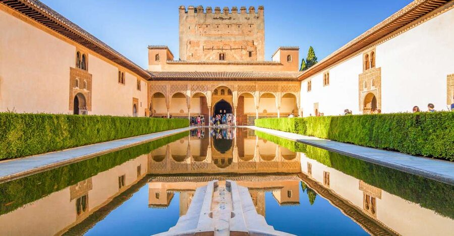Granada: Alhambra, Generalife & Albaicin Private Tour - Nasrid Palaces (about 1.5 hours): where your time should go