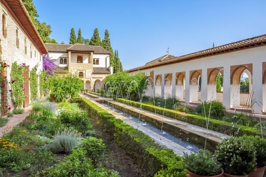 Granada: Alhambra Guided Tour and Arabian Bath and Massage - Charles V’s palace and the Alcazaba: contrast inside the same walls