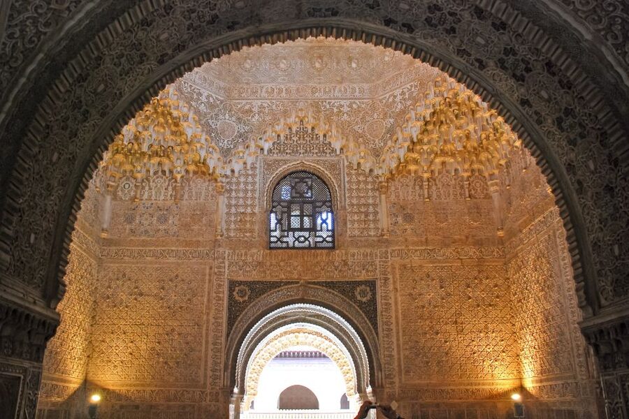 Granada: Alhambra, Nasrid, and Generalife Private Tour - Mexuar and the later chapel change: seeing what history covers