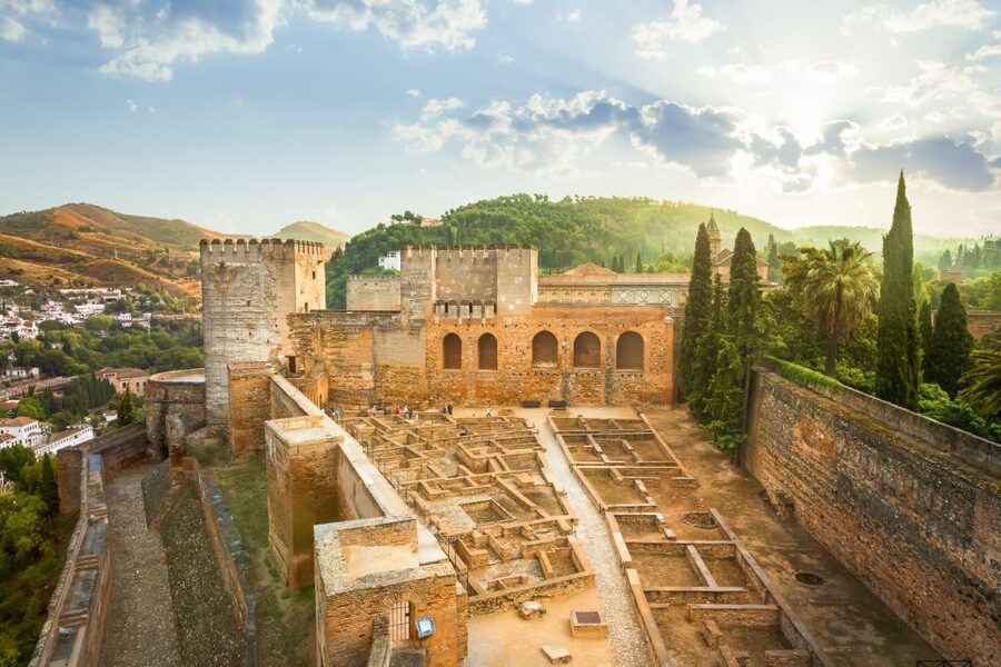 Granada: Alhambra, Nasrid, and Generalife Private Tour - Alcazaba: the fortress context and the Darro River views