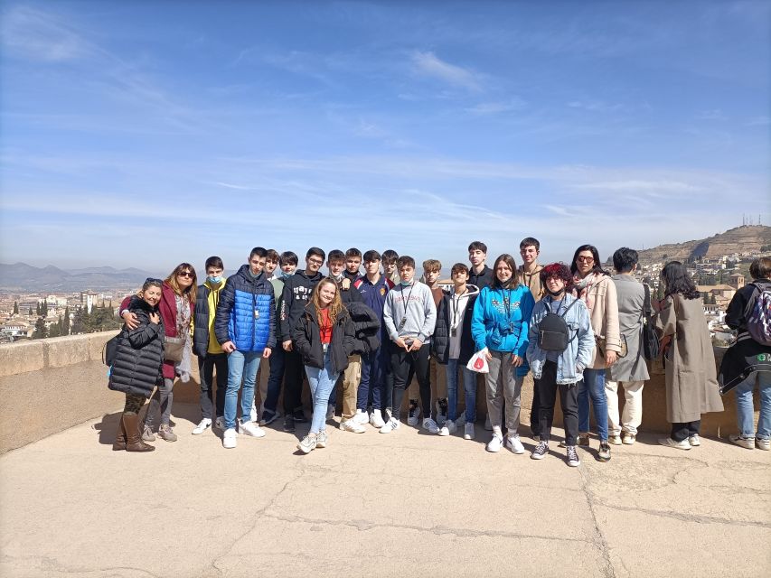 Granada: Alhambra, Nasrid Palaces, & Generalife Guided Tour - Group Size, Timing, and the Reality of Shared Entrances