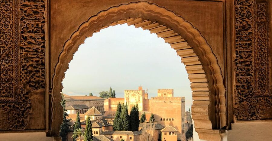 Granada: Alhambra & Nasrid Palaces Small Group Guided Tour - 3 hours in a small group: what the pacing should feel like