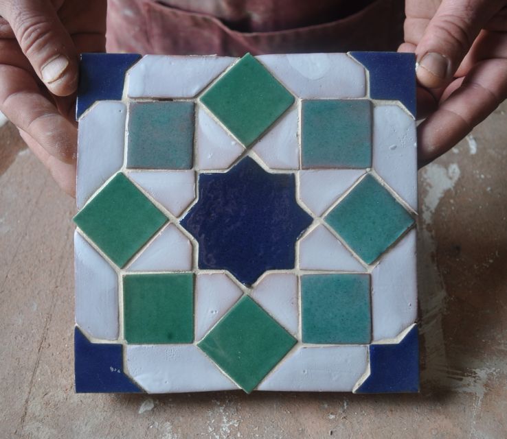 Granada: "Alhambra´s Craft Workshop" - What You Take Home: A Souvenir That Actually Represents Your Skill