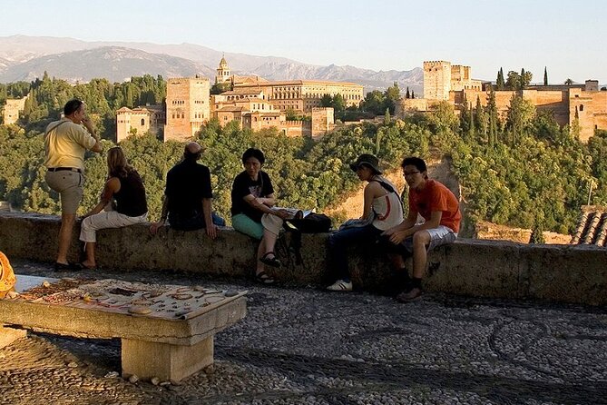 Granada: Alhambra tickets and other attractions - Sacromonte: caves and neighborhood texture