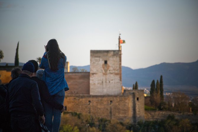 Granada and Albaicin: Wine and Tapas Tour - Mirador de San Nicolás: the view stop you’ll remember