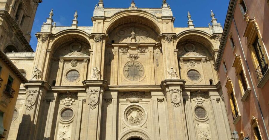 Granada: Cathedra&Royal Chapel & Albaicín skip the line Tour - Granada Cathedral to Albaicín in one tight, useful 4 hours