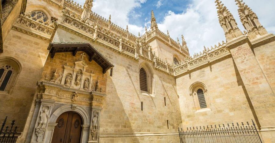 Granada: Cathedral and Royal Chapel Guided Tour with Tickets - Key things to know before you go