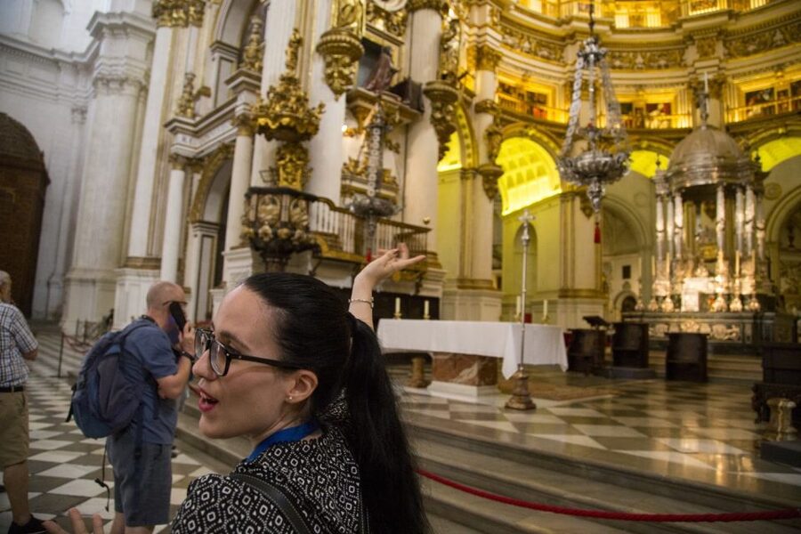 Granada: Cathedral Guided Walking Tour - Pace, Timing, and Group Size: Plan for 1.5 Hours of Focus