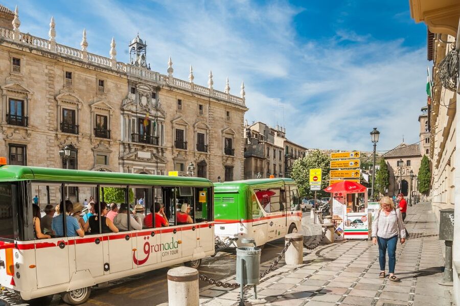 Granada City Train 1 or 2-Day Hop-On Hop-Off Ticket - Practical tips that make this ticket easier to use