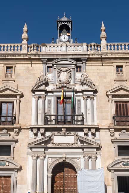 Granada Citycenter&Albayzin - Granada Cathedral and the Royal Chapel: three styles and royal power