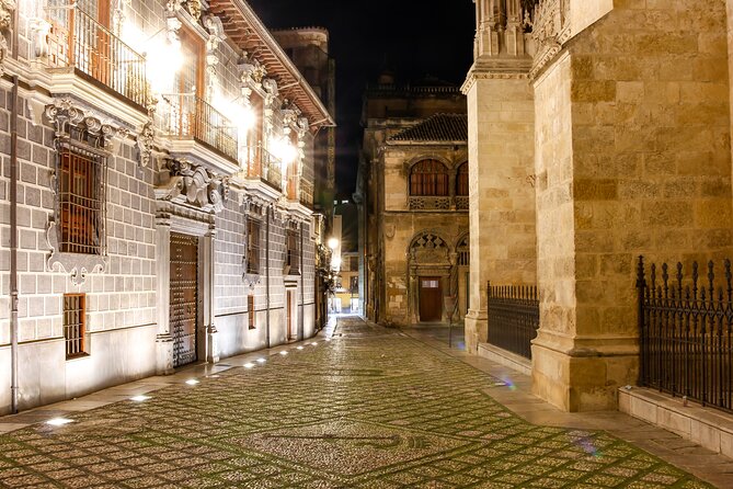 Granada: Ciudad oscura. - Albayzín after dark: the Albaicín Exorcism stop