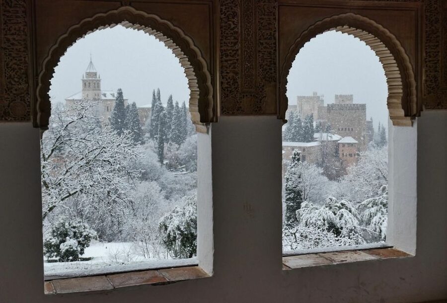 Granada: Fast-Track Alhambra & Nasrid Palaces Guided Tour - Who Should Book This Tour (and Who Should Skip It)