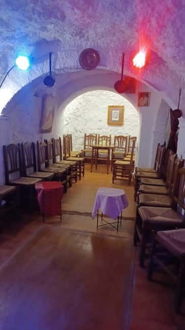 Granada: Flamenco Show Los Parrones in the Sacromonte Caves - Should You Book the Los Parrones Sacromonte Show?