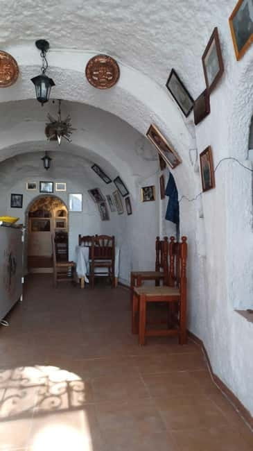 Granada: Flamenco Show Los Parrones in the Sacromonte Caves - Practical Notes Before You Go