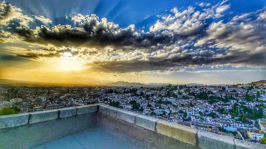 Granada: Full Alhambra Premium Guided Tour with Tickets - Pacing, Stairs, and When This Tour Is Not a Fit