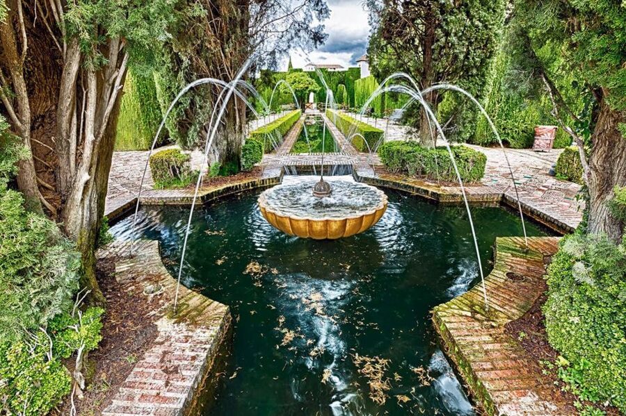 Granada: Full Alhambra Premium Guided Tour with Tickets - First Stops: Viewpoint + a Traditional Village Warm-Up