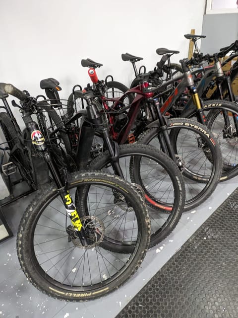 Granada Highlights by E-Bike: Albaicín & Sacromonte - Starting at C. Agustina de Aragón: The First 15 Minutes Matter