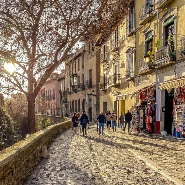 Granada in full: Historic Centre, Albaicín & Sacromonte - Historic Centre First: Cathedral, Royal Chapel, and the Arab Market Feel