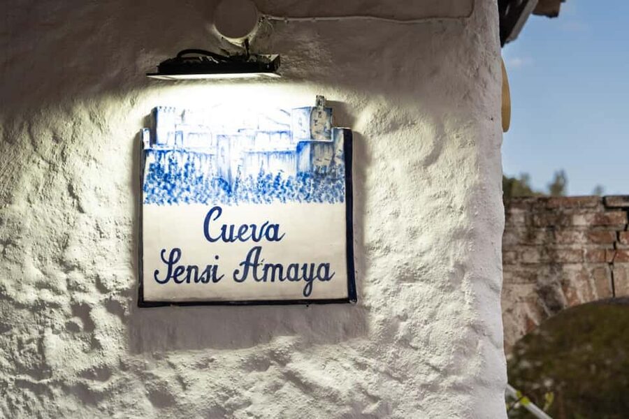 Granada: Los Amayas Cave Flamenco Show in Sacromonte - Getting there from central Granada: plan for Sacromonte hills
