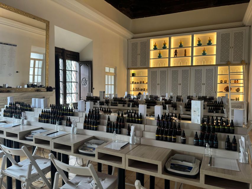 Granada: Perfume Workshop - Raw materials and rare oils: what you’re really learning