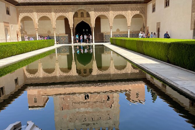 Granada : Private Alhambra Tour + Nazaries Palaces (VIP) - Alcazaba: the fortress stop that changes your perspective