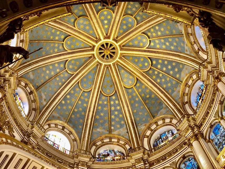 Granada: Private Cathedral and Royal Chapel Tour - Tour logistics that keep things smooth in the center of Granada