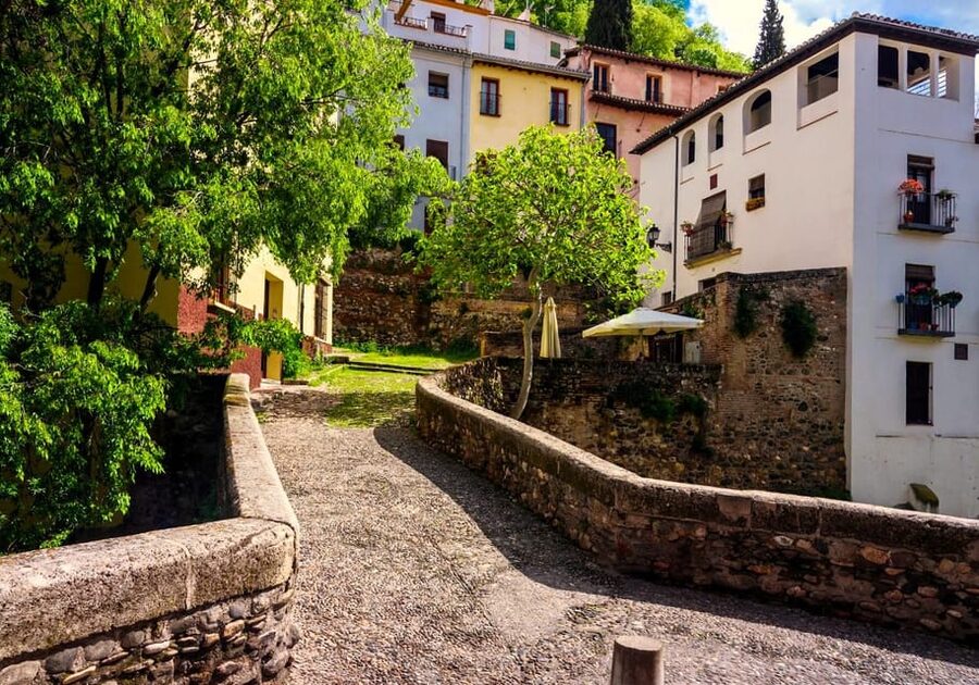 Granada: Private Tour of Albaicín, Sacromonte and Viewpoints - Viewpoints Over the Alhambra: Where the Photos Make Sense