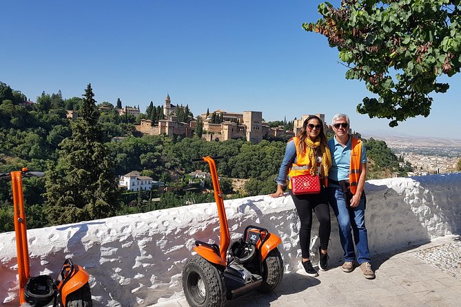 Granada Segway Tour to Albaicin and Sacromonte - Cuesta del Chapiz: Steep Streets, Better Pacing, and Photo Stops