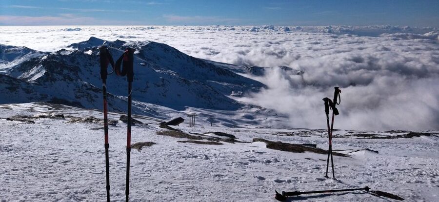 Granada: Sierra Nevada Veleta Peak Trek with Lunch - Summit lunch at 3,396 m: why the picnic matters