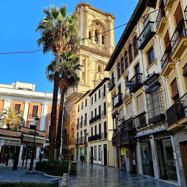 Granada: "Street Art & The Caves" Unique Guided Walking Tour - Your walking plan: 8 km, hills, and why the pace matters