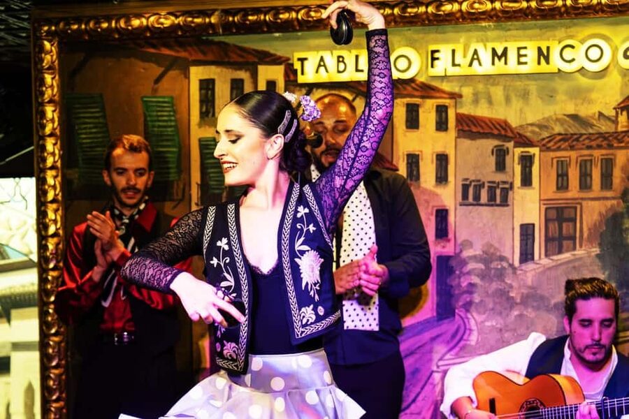 Granada: Traditional Flamenco show at Tablao Albayzín - Key things to know before you go