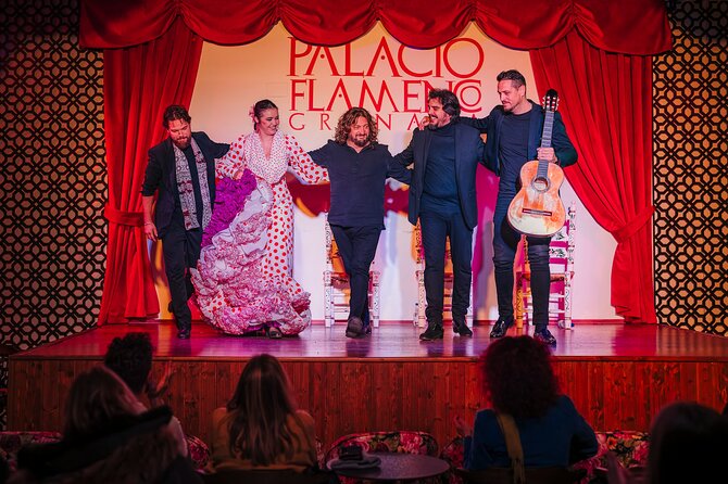 Grenada: Flamenco Palace, the best show in the center - One hour of flamenco that feels like real craft