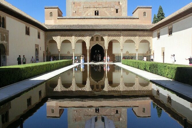 Guided tour of Alhambra and Generalife with Nasrid Palaces - Price and value: what you’re really paying for