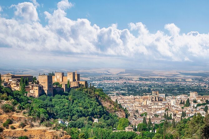 Guided visit Alhambra and Generalife - English guide experience: what quality looks like in the field