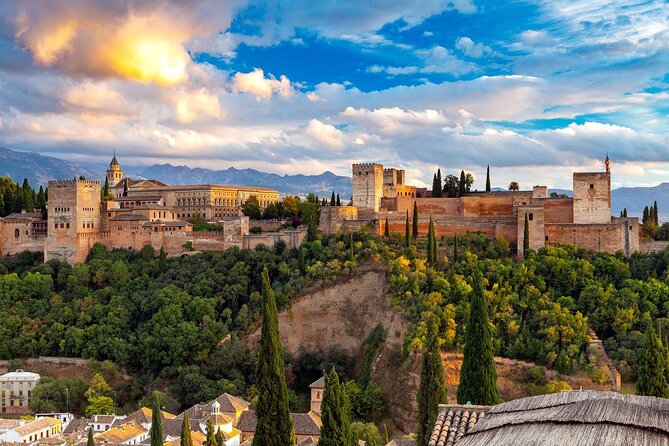 Guided Walking Tour of the Alhambra in Granada - Meeting point and timing: plan for entry-time flexibility