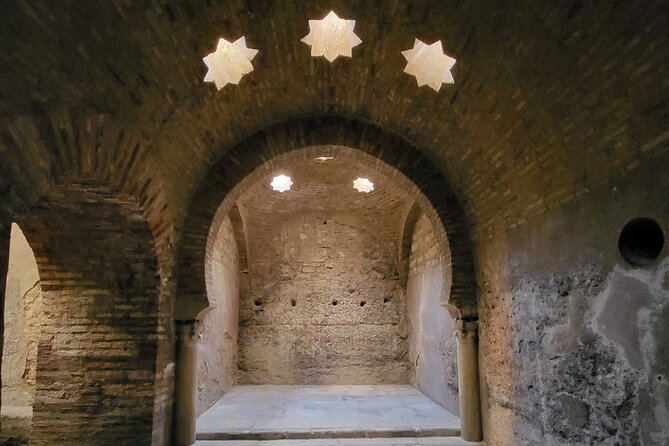 Half-Day Tour of Jaen, Cathedral, Jewish Quarter and Arab Baths - Fuente de los Caños and the Jewish Quarter: history in narrow steps