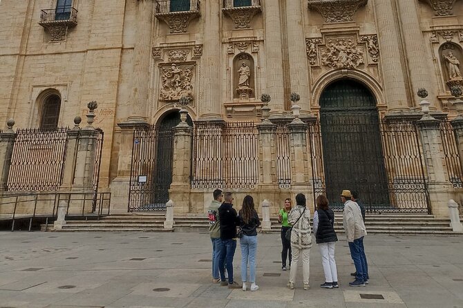 Half-Day Tour of Jaen, Cathedral, Jewish Quarter and Arab Baths - Arab Baths of Jaén in the Villardompardo Palace: the cold-to-hot room sequence