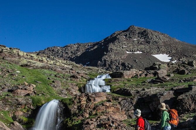 Hiking experience in the High Sierra Nevada National Park - High Sierra start: getting out of Granada the easy way
