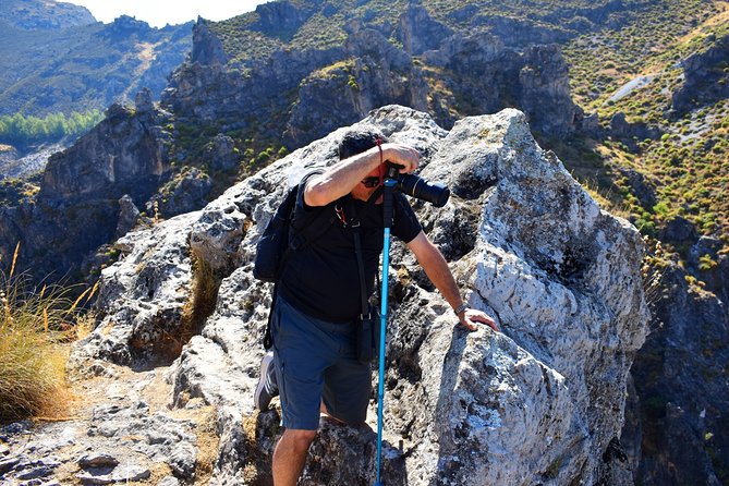 Hiking in the Canyon of the Monachil Cubs in Granada - How your guide turns canyon walking into a real nature lesson