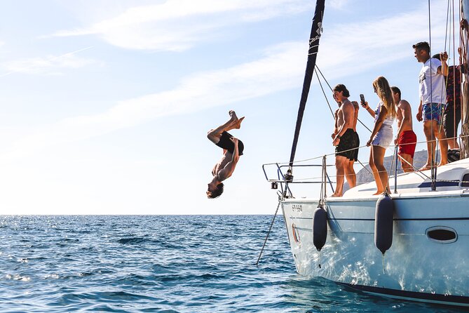 La Herradura: Sailboat with a view of dolphins-Shared - The pace: why 3 hours feels just right on the water