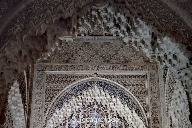 Night Tour of Alhambra and the Nasrid Palaces - Alcazaba Esplanade and the Mirador de San Nicolás View