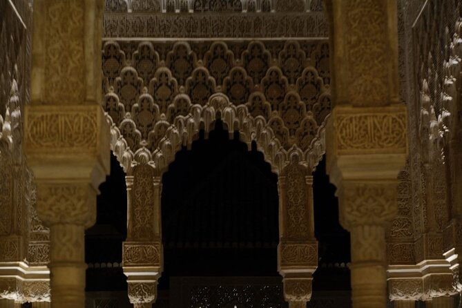 Night Tour of Alhambra and the Nasrid Palaces - What to Expect From Start to Finish
