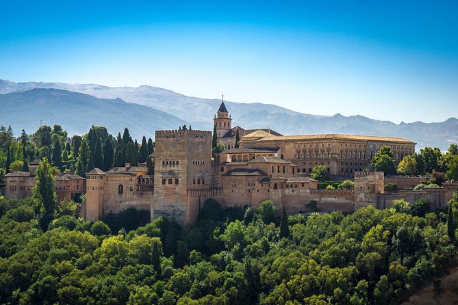One-Way Private Transfer From/To Granada Airport - Door-to-Door Granada Airport Pickup That Keeps You Moving