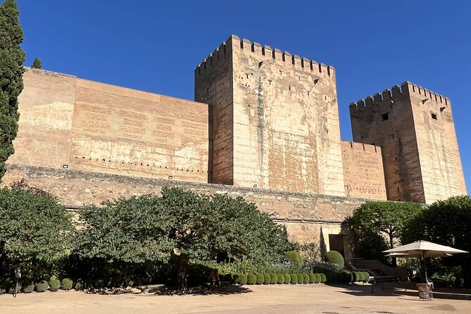 PREMIUM 2 Hour Alhambra and Generalife Tour + tickets - Stop 2: Palacio El Partal and the Pool-Garden Astronomy Angle