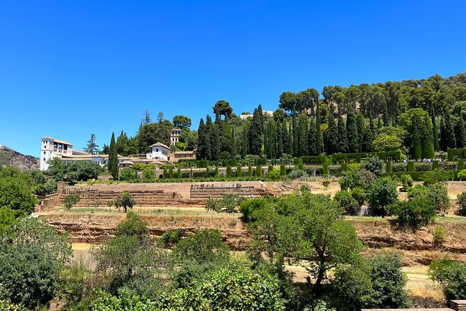 PREMIUM 2 Hour Alhambra and Generalife Tour + tickets - Stop 4: Alcazaba Fortress Defenses and Tower Views